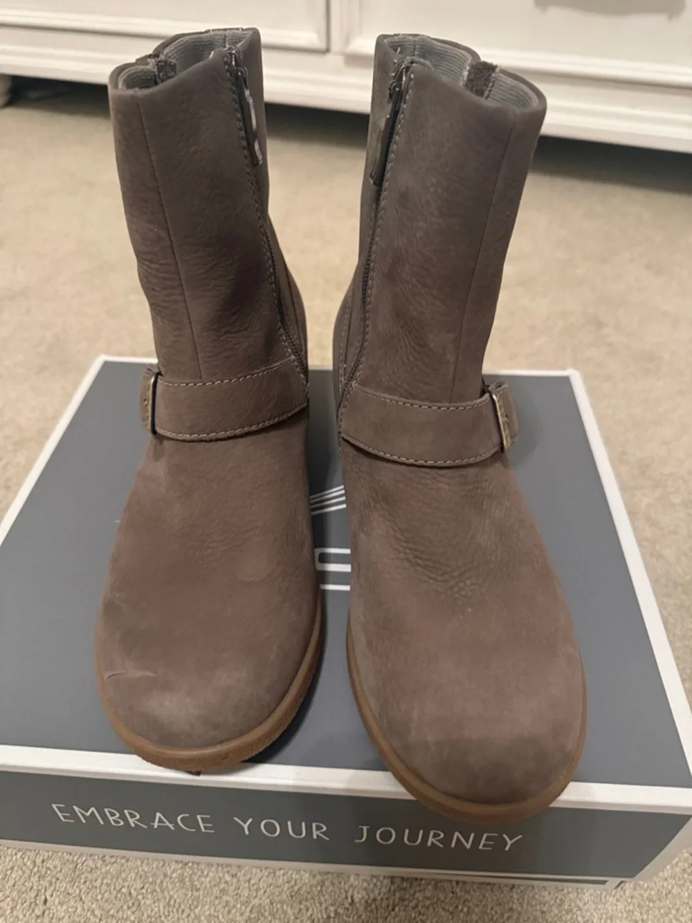 Dansko Delphine Nubuck Suede Boots Women’s - Picture 7 of 13